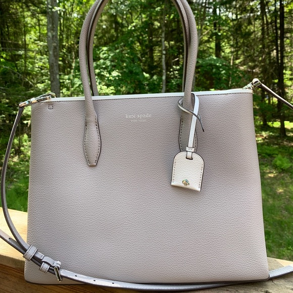 kate spade Handbags - Authentic Kate Spade 2 faced leather satchel/Crosb